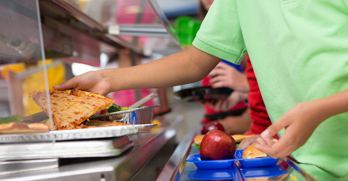 HOW TO ENSURE FOOD SAFETY IN SCHOOL CAFETERIAS